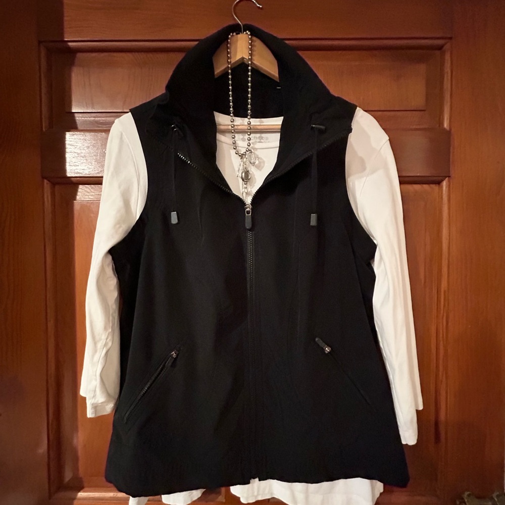 Chicos Zynergy vest, pants, ultimate tee, fun chain, size 2, tshirt sz 3